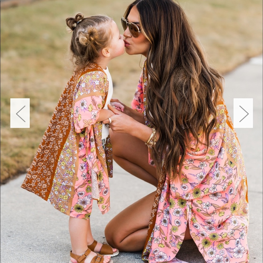 Tropical travels mixed print kimono